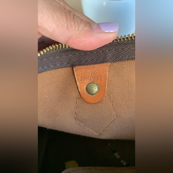 LV Speedy 30 Authentic - Picture 3 of 3